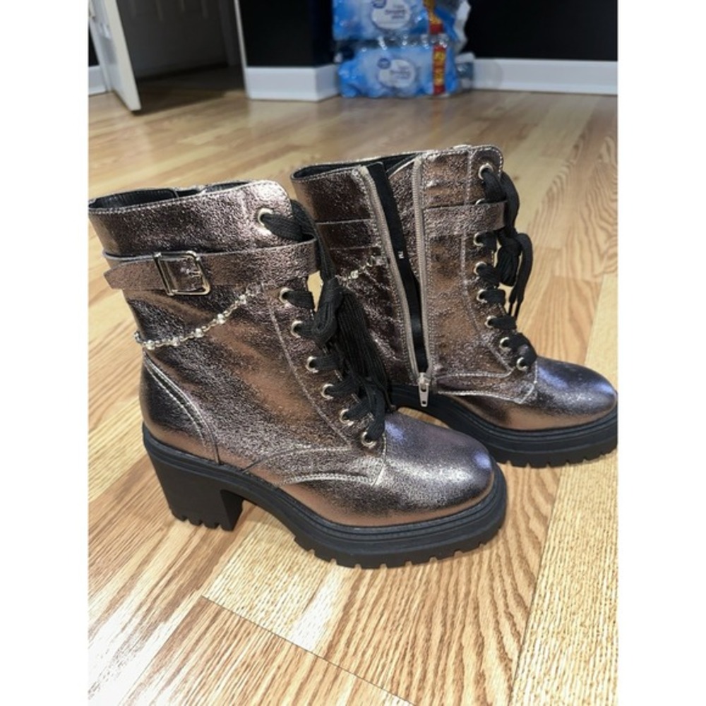 Pop Yeardly Pewter Combat Ankle Boots‎ Pink Metallic Chain Womens Size 7